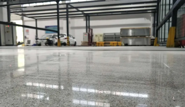 地坪涂料翻新施工工艺流程方案 地坪涂料翻新施工工艺流程方案